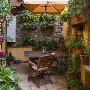 Residenza Fra Le Torri - Charme & Art Gallery Arezzo